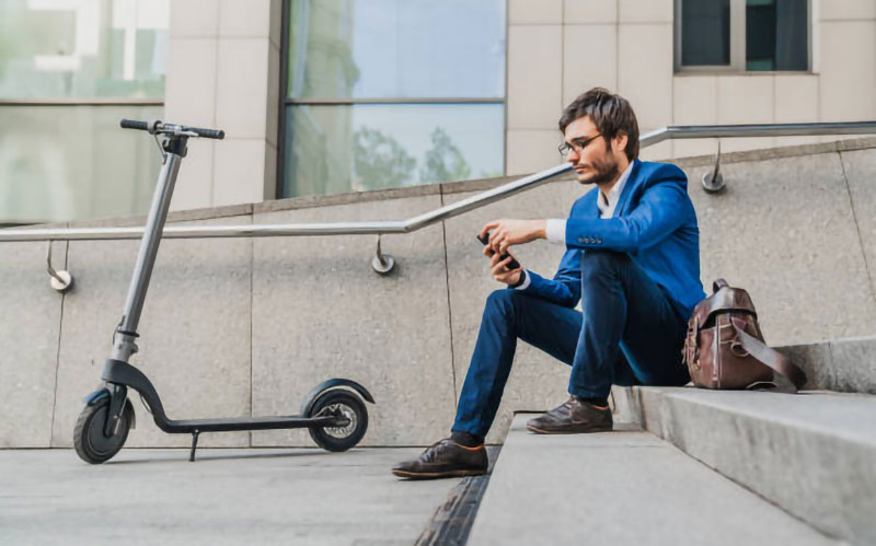 Freestyle-sitting-on-stairs